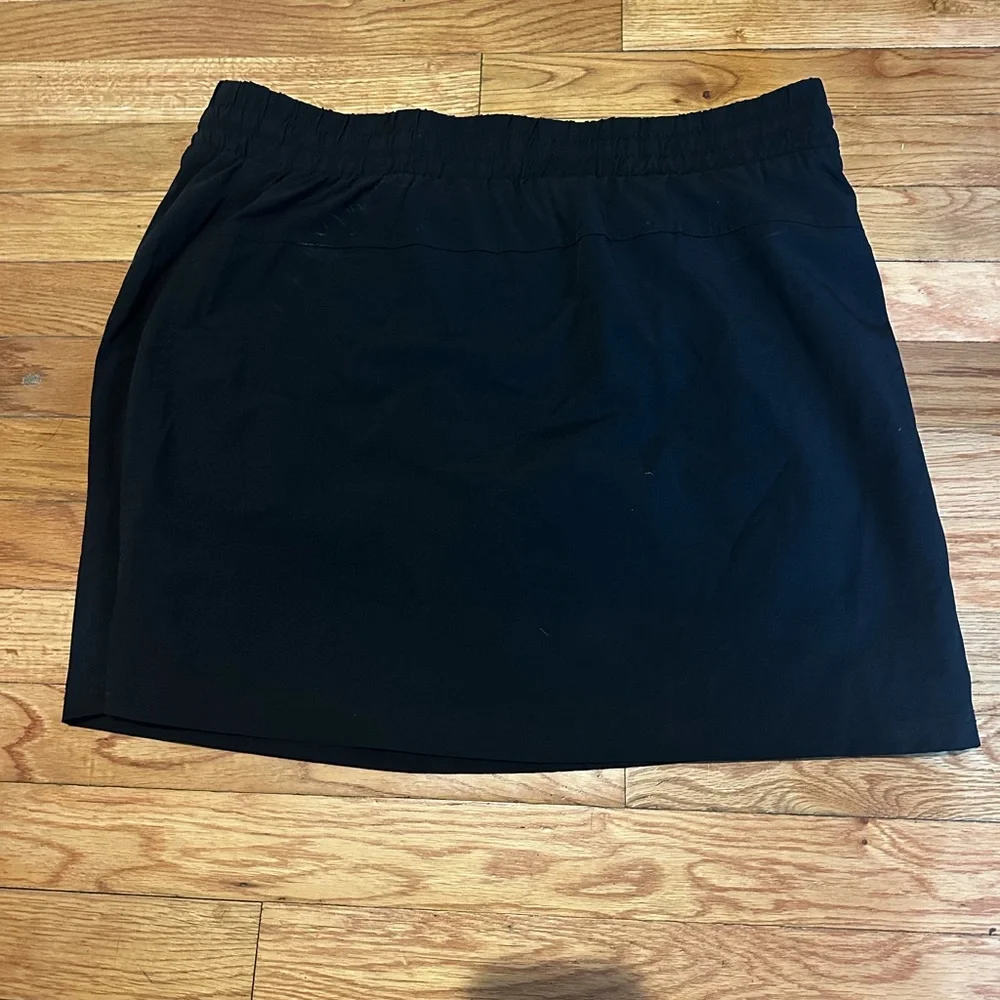 Avalanche chic black